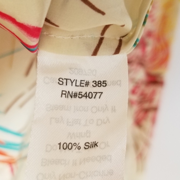 Cabi 100% Silk Feather Print Tank Top Size Medium - Picture 8 of 8